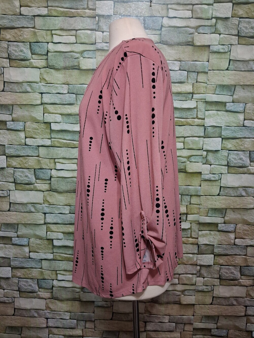 Cure 2X Keyhole Tunic Top Dusty Rose - Picture 2 of 5